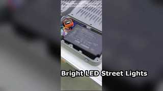Réverbère LED 50W 4000K étanche IP65 avec 5 ans de garantie.