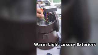 Projecteur marron foncé 60 W : blanc chaud 3 000 K avec boîtier moulé sous pression ADC12.