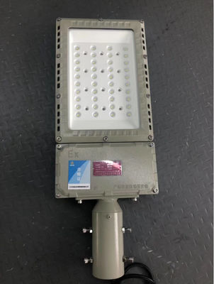 acheter 5400K - réverbère léger anti-déflagrant du rendement élevé IP66 de 5600K LED online manufacture