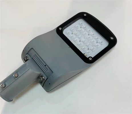 Éclairage de stationnement à LED 30W-80W avec boîtier en aluminium moulé sous pression, éclairage public extérieur pour zones résidentielles