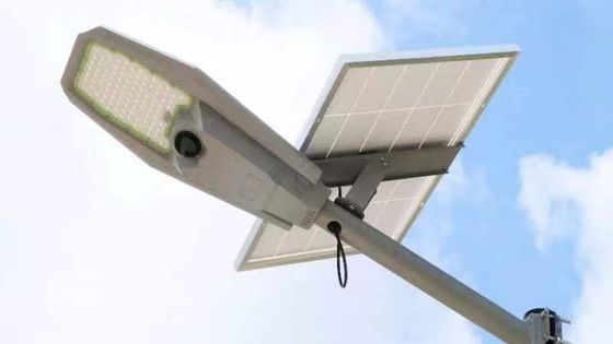 Éclairage solaire commercial économe en énergie 400W 600W Éclairage solaire IP65 Éclairage extérieur pour les rues et les routes