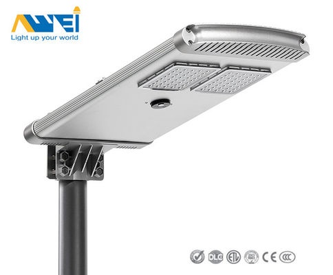50W - 150W High Efficiency Solar LED Street Light Commande à distance pour les routes urbaines, les feux de stationnement