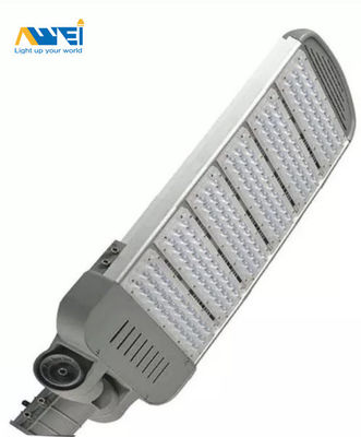 120LM / W 100-270VAC Puissance élevée Modulaire LED Street Lights 100W-300W AL Matériau 50000h Durée de vie