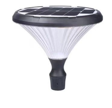 Conception diamantée 20 Watt 30 Watt 100 LM/W Soleil LED Lumière de jardin Longues heures par le soleil lumineux IP67 Pour les parcs